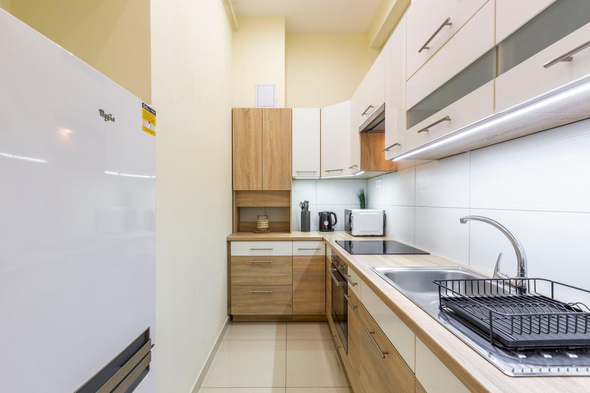 Spacious Bajcsy Residence In The Heart Of Budapešť Exteriér fotografie