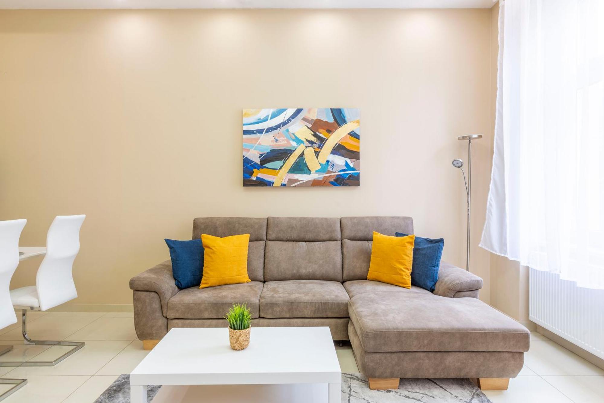 Spacious Bajcsy Residence In The Heart Of Budapešť Exteriér fotografie